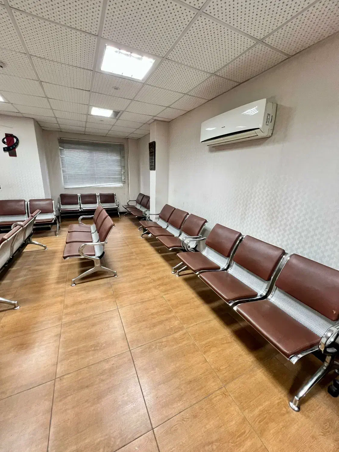 فروش واحد تجاری 85 متری صابرین|فروش دفتر کار، اتاق اداری، مطب|رشت, گلباغ نماز|دیوار