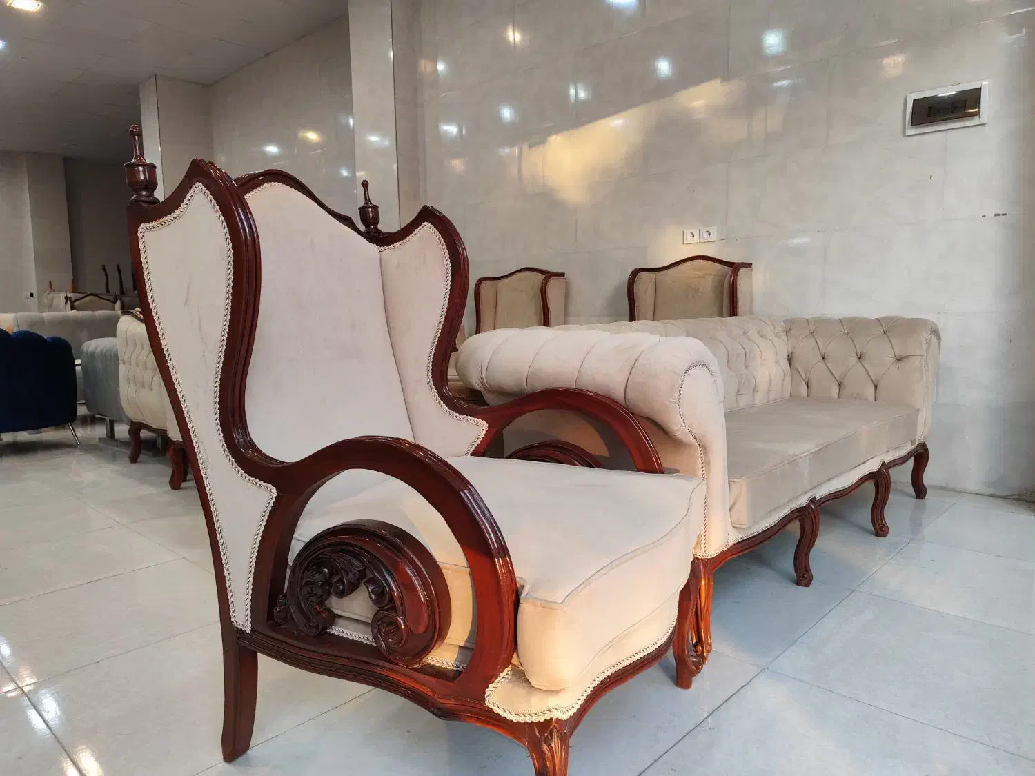 مبل فرانسوی|مبلمان خانگی و میز عسلی|بردسیر, |دیوار