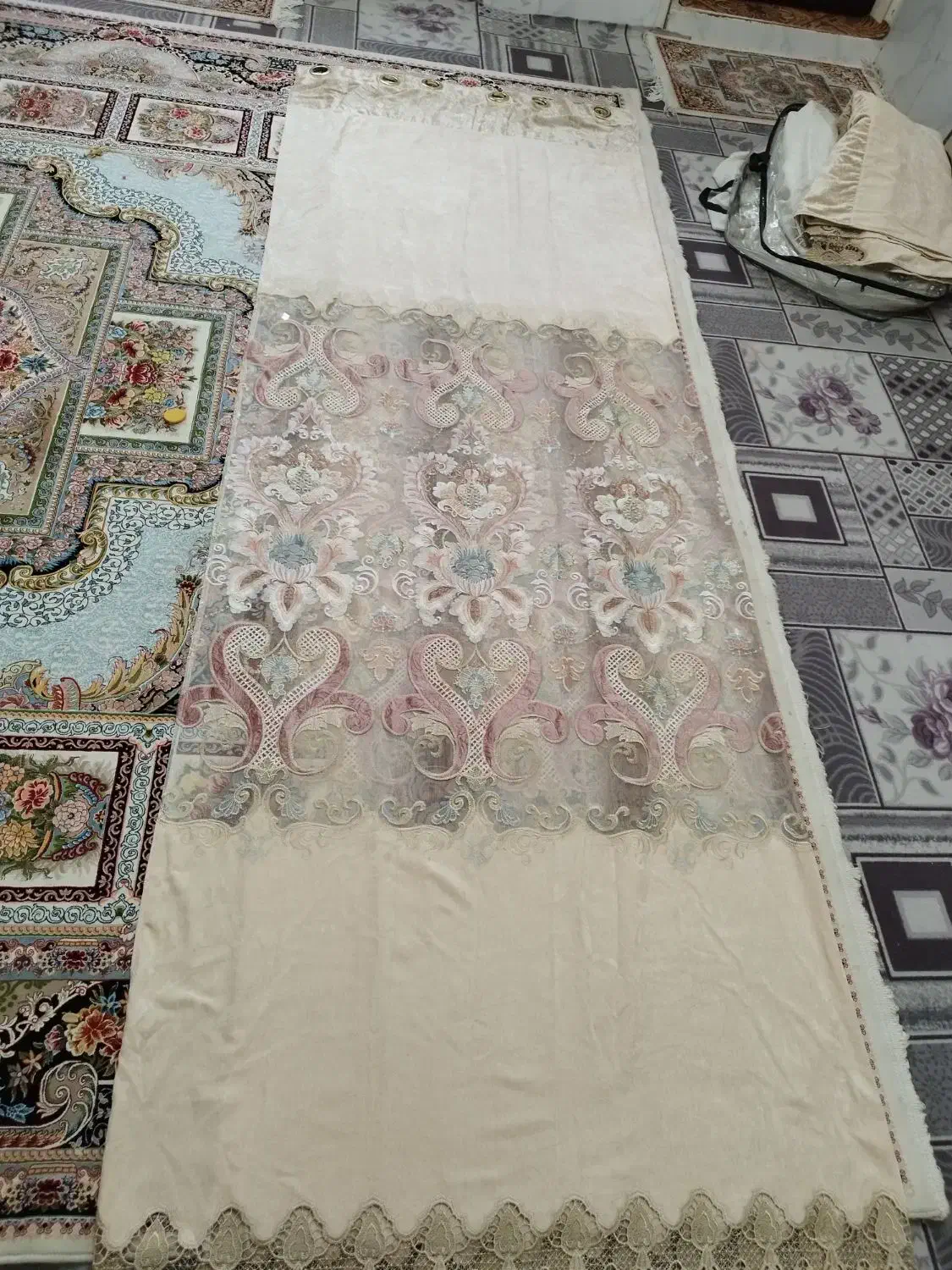 یک جفت پرده پانچ|پرده، رانر، رومیزی|تهران, جوادیه|دیوار