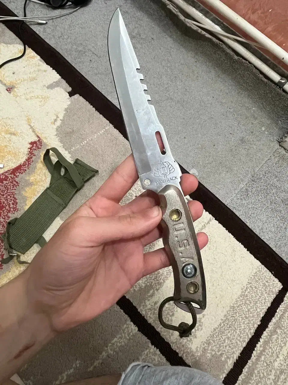 چاقوی شکاری|کوهنوردی و کمپینگ|قم, نوبهار|دیوار