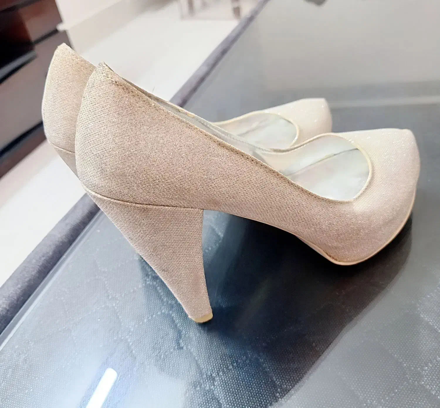 کفش مجلسی|کیف، کفش، کمربند|بیرجند, |دیوار