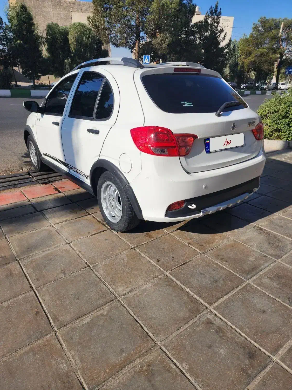 کوییک R|خودرو سواری و وانت|قم, کاسه گران|دیوار