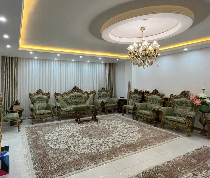 مبل ۹ نفره تمیز مشابه نو|مبلمان خانگی و میز عسلی|اراک, |دیوار