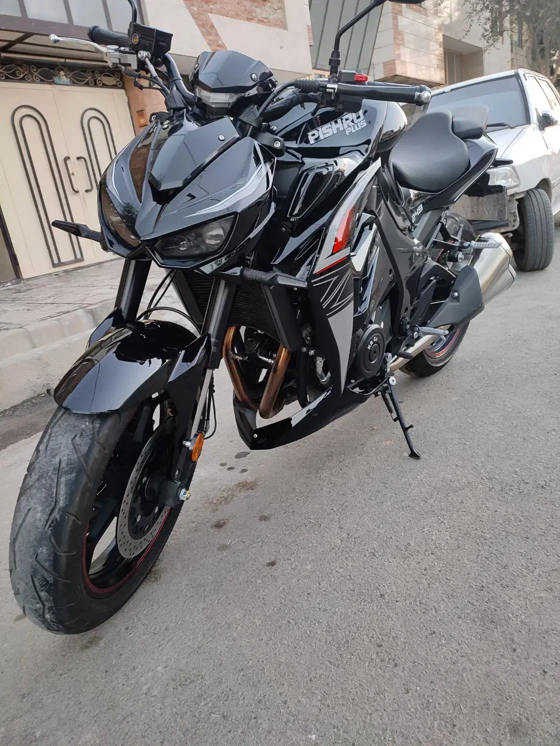 z1000 پیشرو مدل1403|موتورسیکلت|اصفهان, آبشار|دیوار