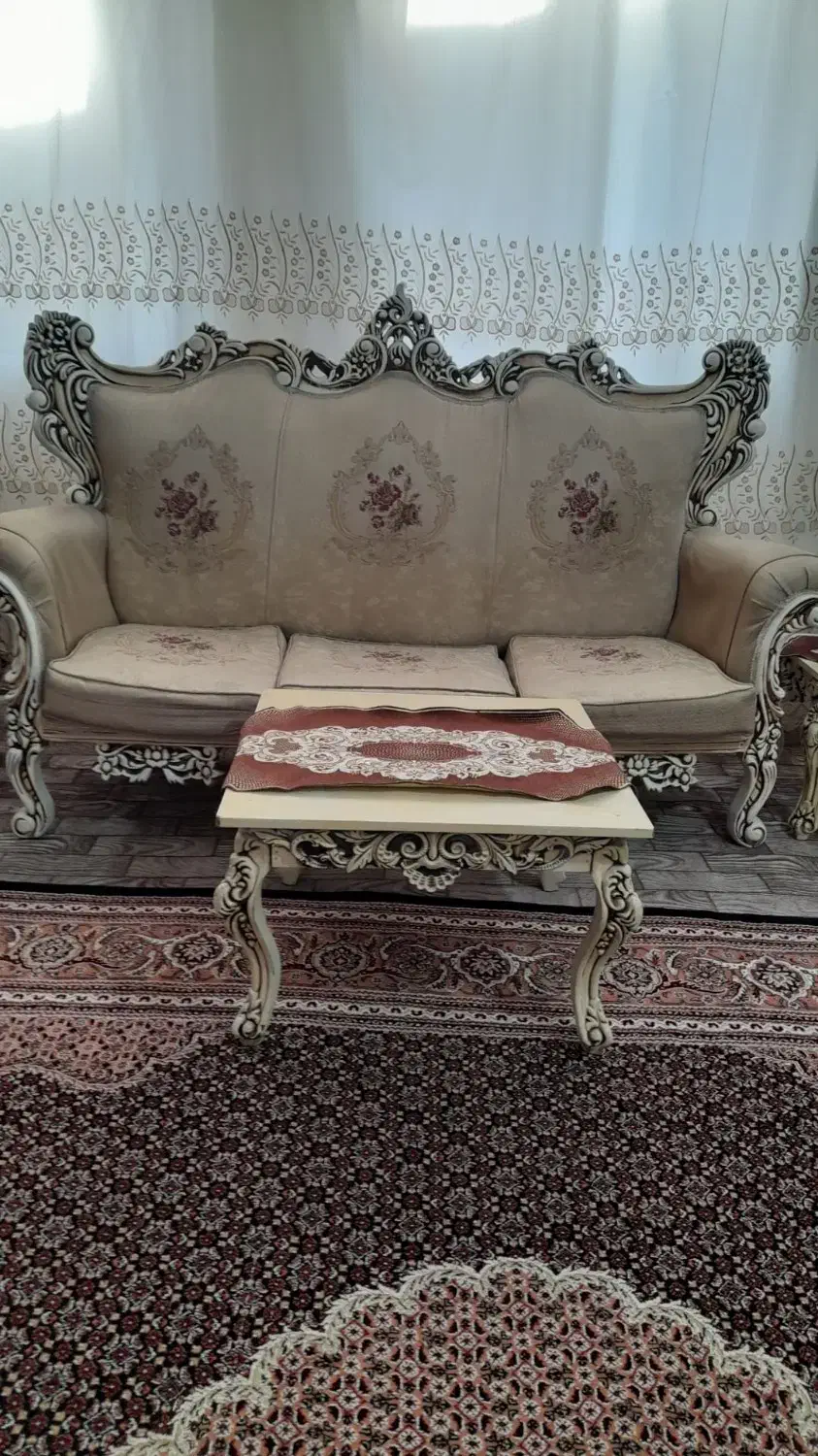 فروش مبل۹ نفر ه ۱۲ میلیون|مبلمان خانگی و میز عسلی|اردبیل, |دیوار