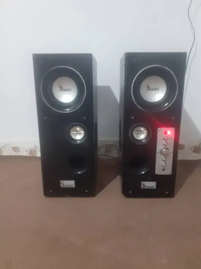 اسپیکر خانگی،فلش نمیخوره وصل میشه ب گوشی|سیستم صوتی خانگی|تهران, شهرک رضویه|دیوار