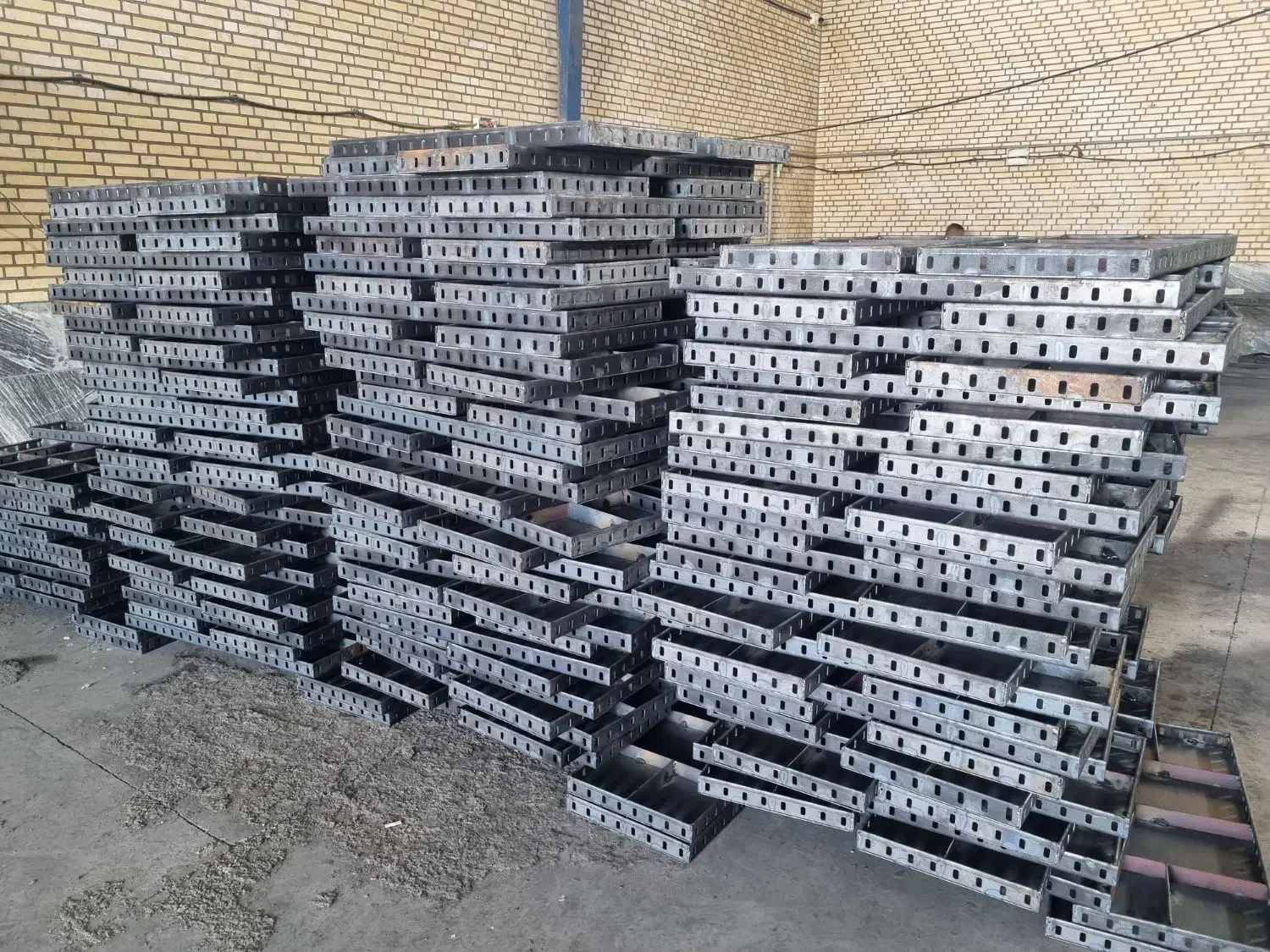 تولید کننده قالب بتن|مصالح و تجهیزات ساختمان|رباطکریم, شهرک صنعتی دهحسن|دیوار