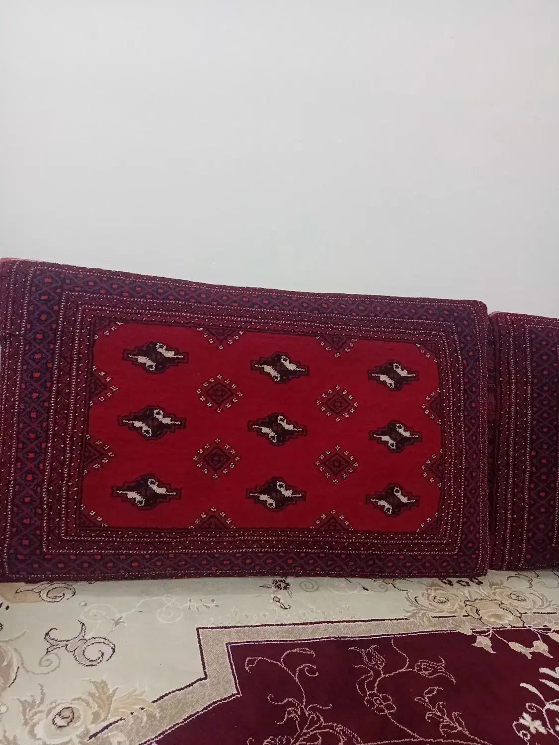 پشتی دستبافت|پشتی|تربت جام, معدآباد|دیوار