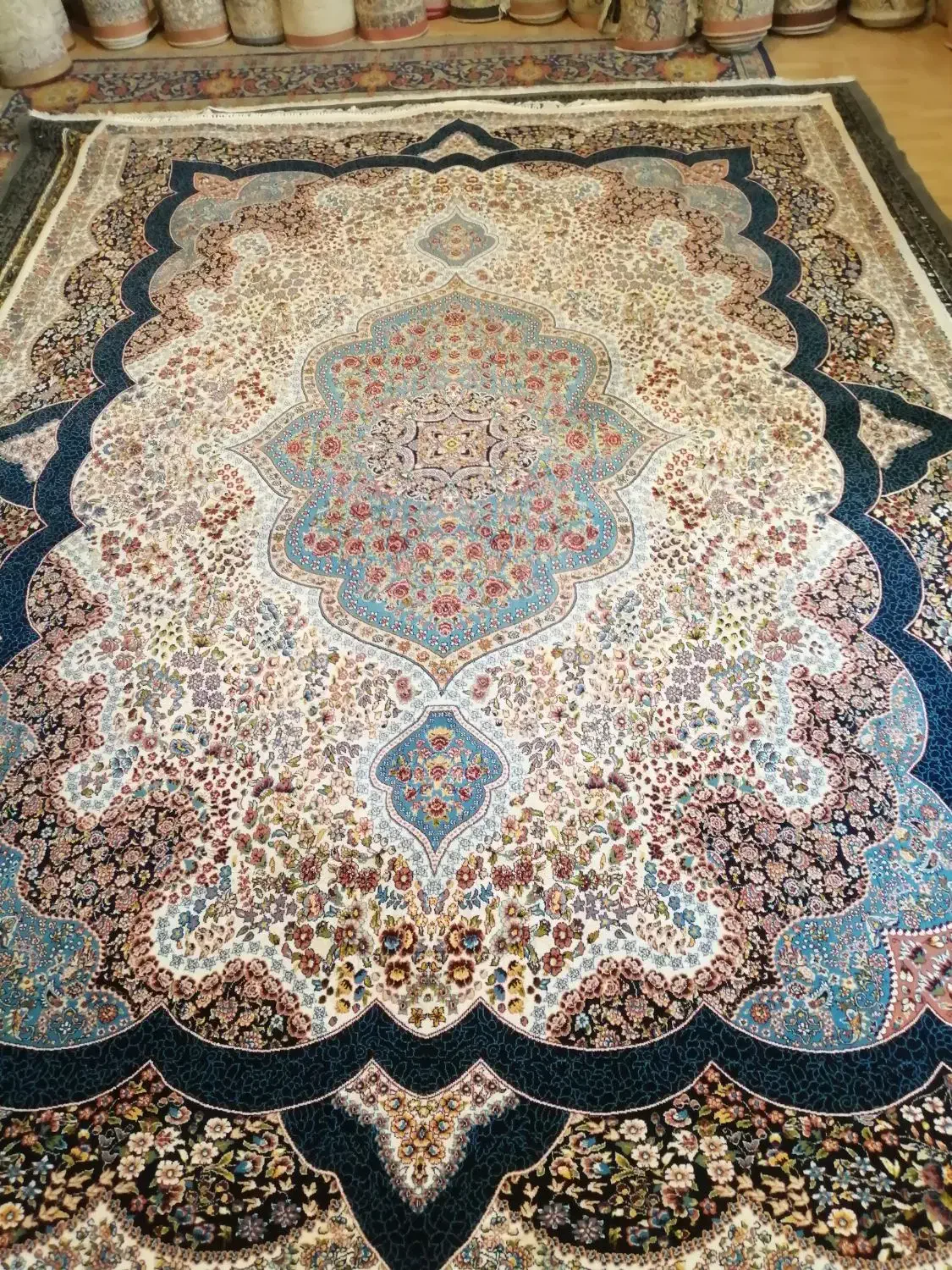 فروش و خریدار همه مدل فرش|فرش|مشکیندشت, |دیوار