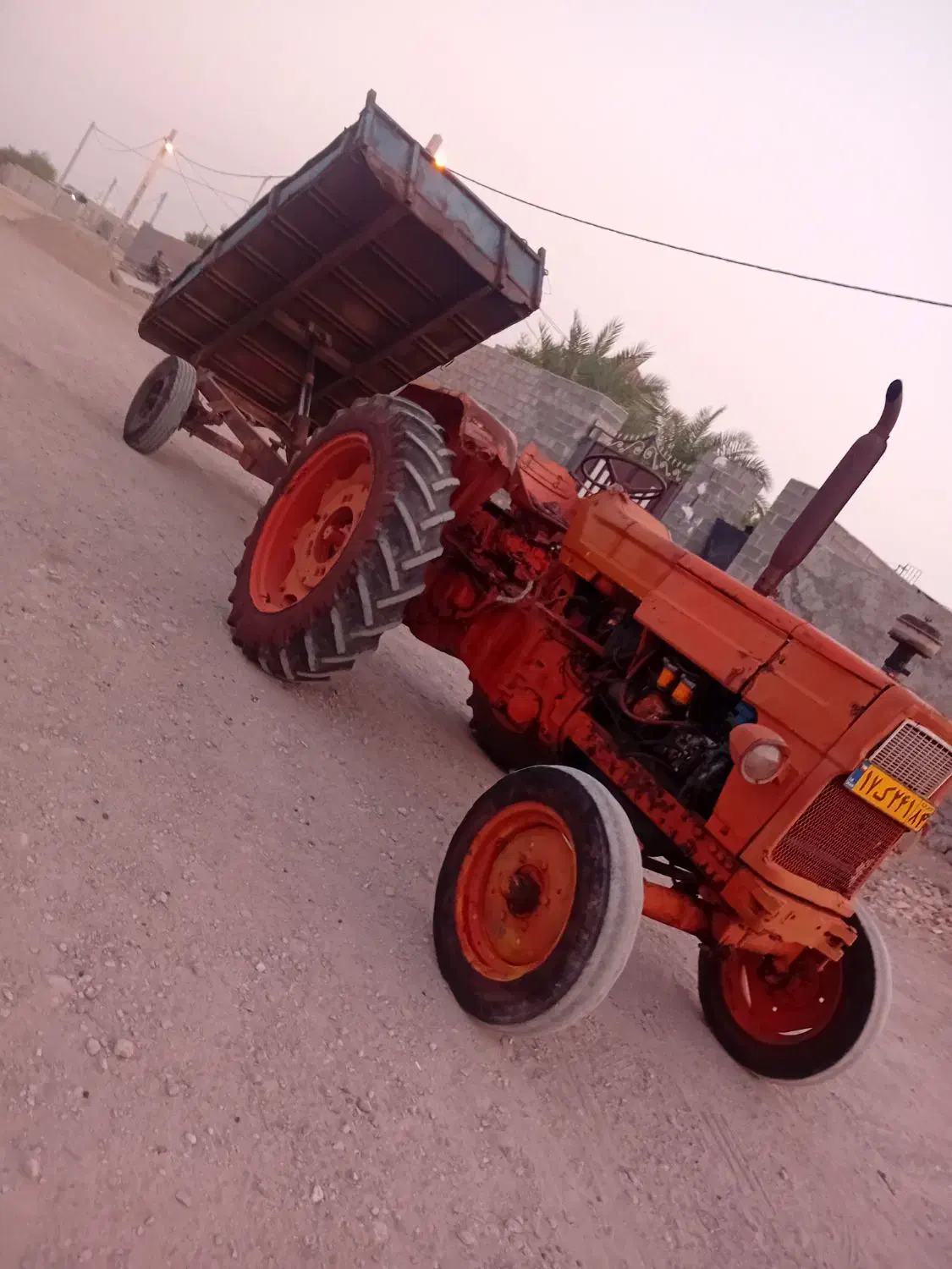 تراکتور مدل ۶۵ سالم|ماشین‌آلات صنعتی|فین, |دیوار