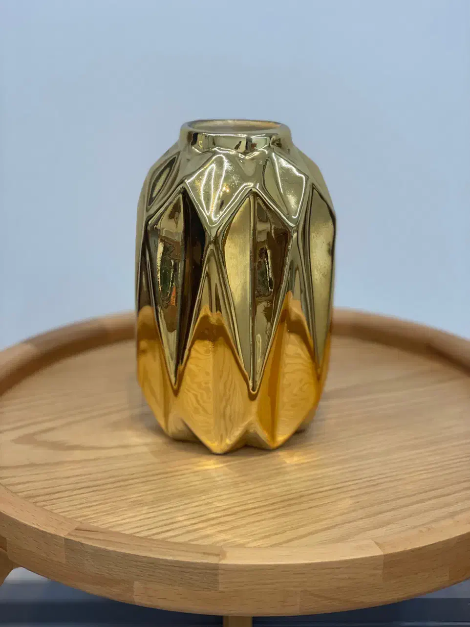 گلدان سرامیکی طرح زنبق|صنایع دستی و سایر لوازم تزئینی|شیراز, زرهی|دیوار