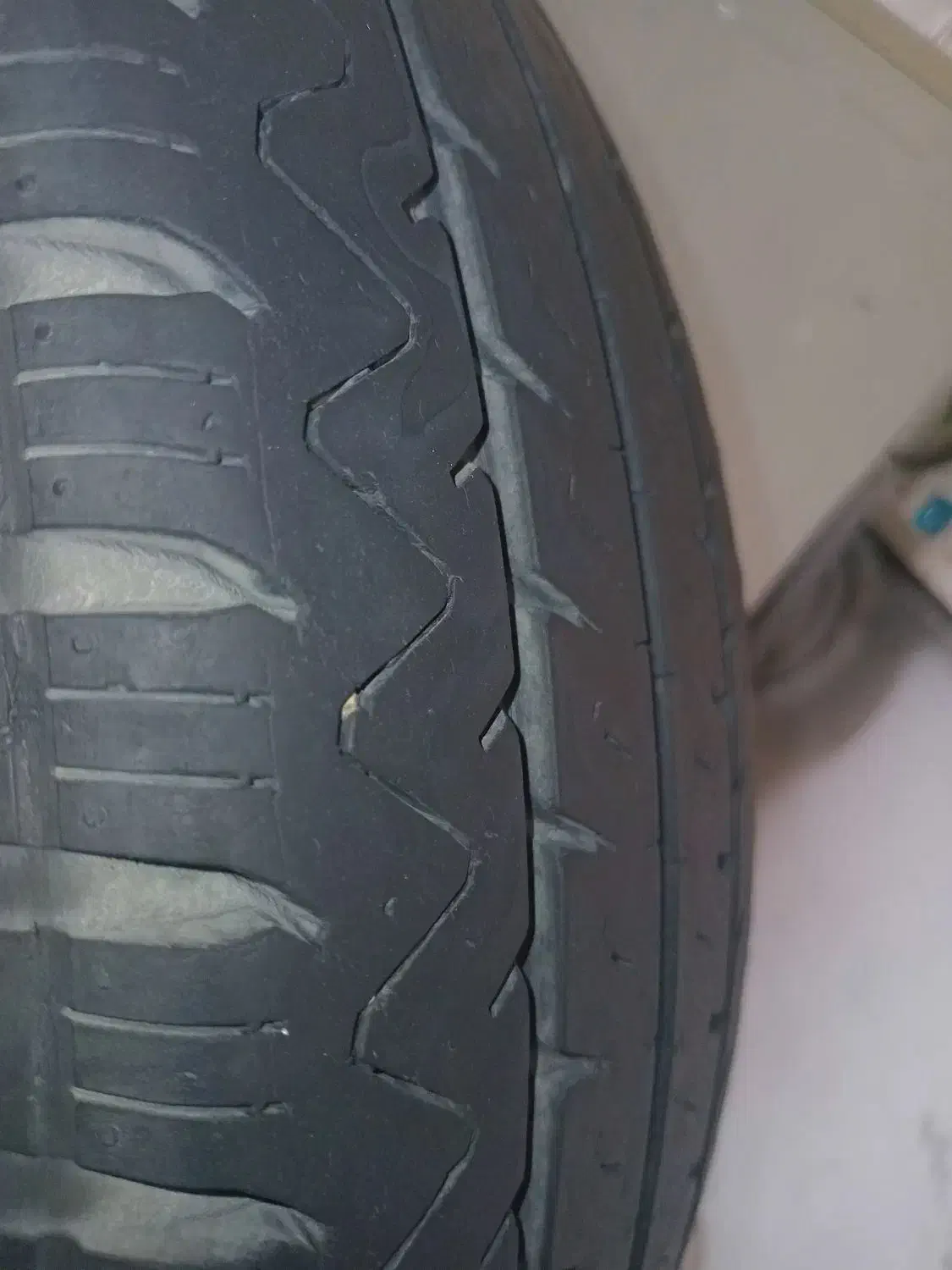 لاستیک مزدا یا ون|قطعات یدکی و لوازم جانبی|قائم‌شهر, |دیوار