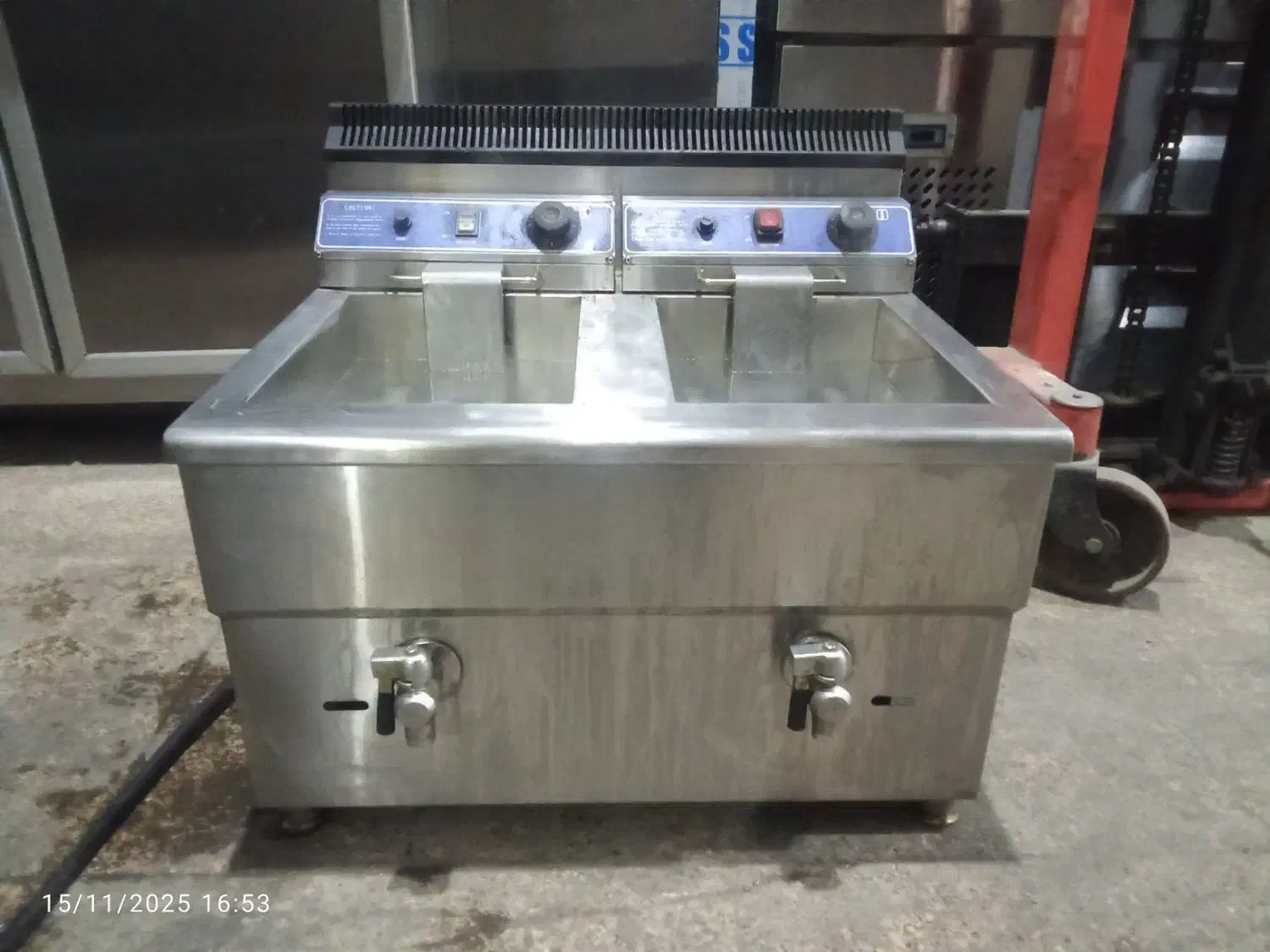 شارژ گاز یخچال تعمیر چرخ گوشت و سرخ کن|خدمات پیشه و مهارت|شهریار, شهریار|دیوار