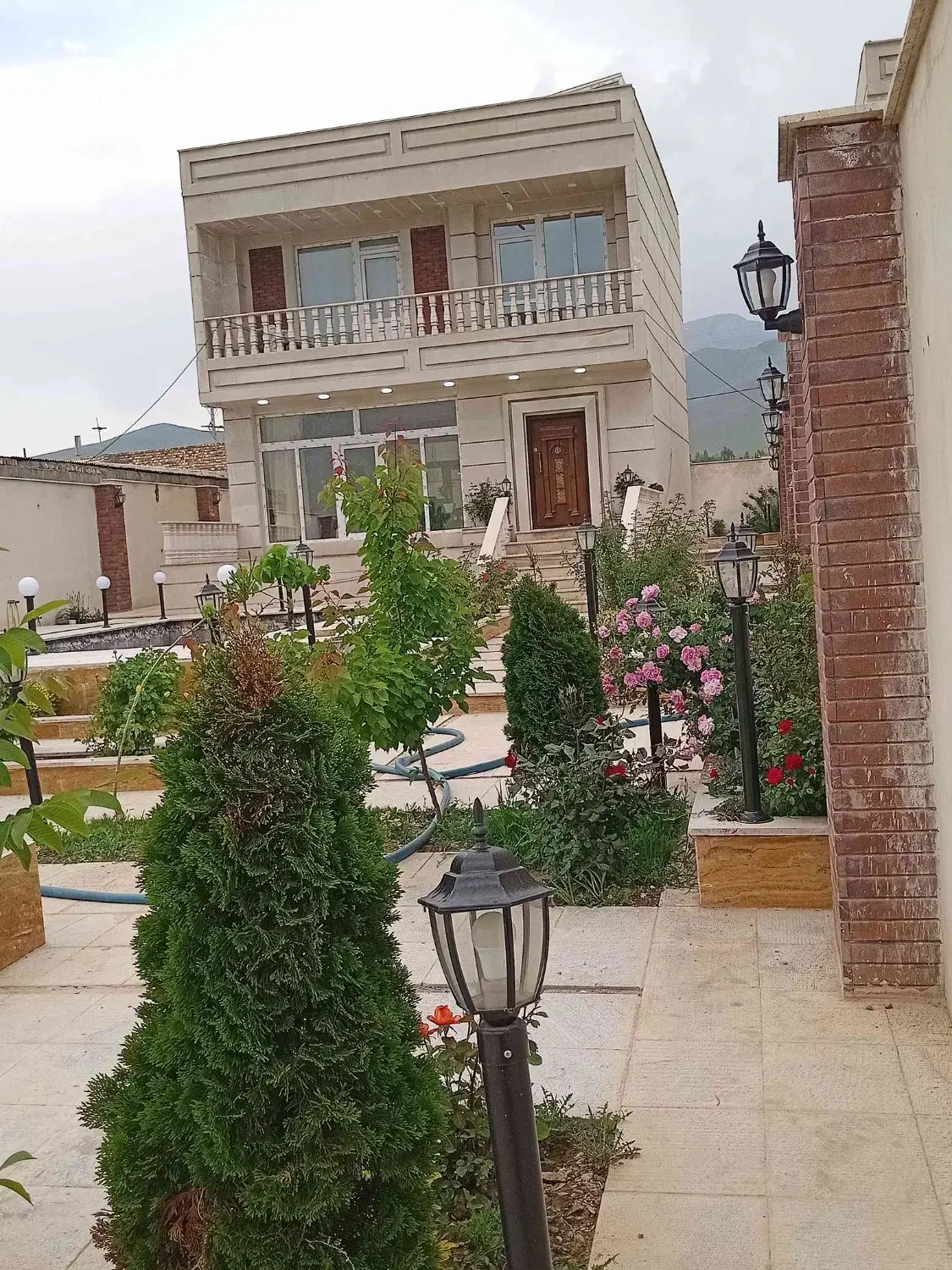 ویلاماهانه روزانه عقیل آباد اراک دوبلکس دوخواب|اجارهٔ کوتاه‌مدت ویلا و باغ|اراک, |دیوار