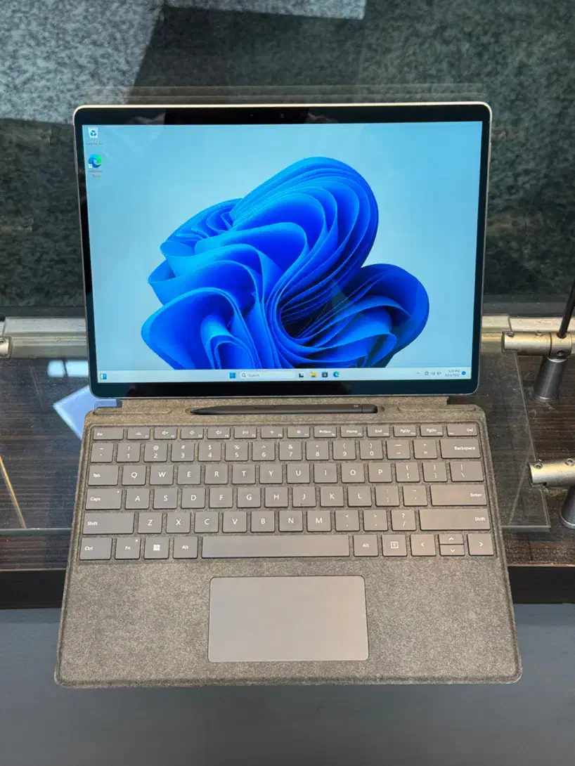 Surface Pro8 i5/8/256 Keyboard&Pen|رایانه همراه|تهران, میدان ولیعصر|دیوار