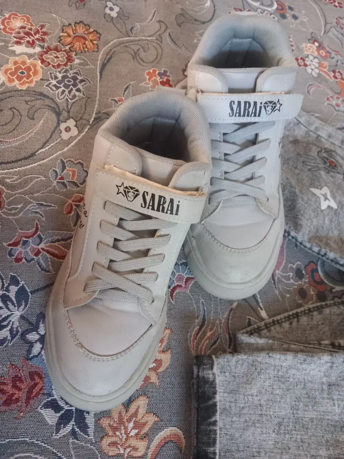 ست لباس با کفش کاملا سالم ونو|کفش و لباس بچه|قزوین, |دیوار