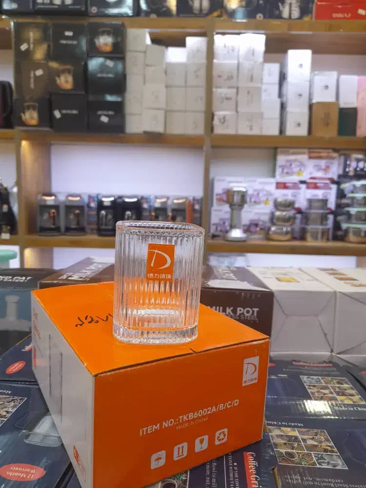 قابلمه و استکان پیریکس|ظروف پختوپز|خوی, |دیوار