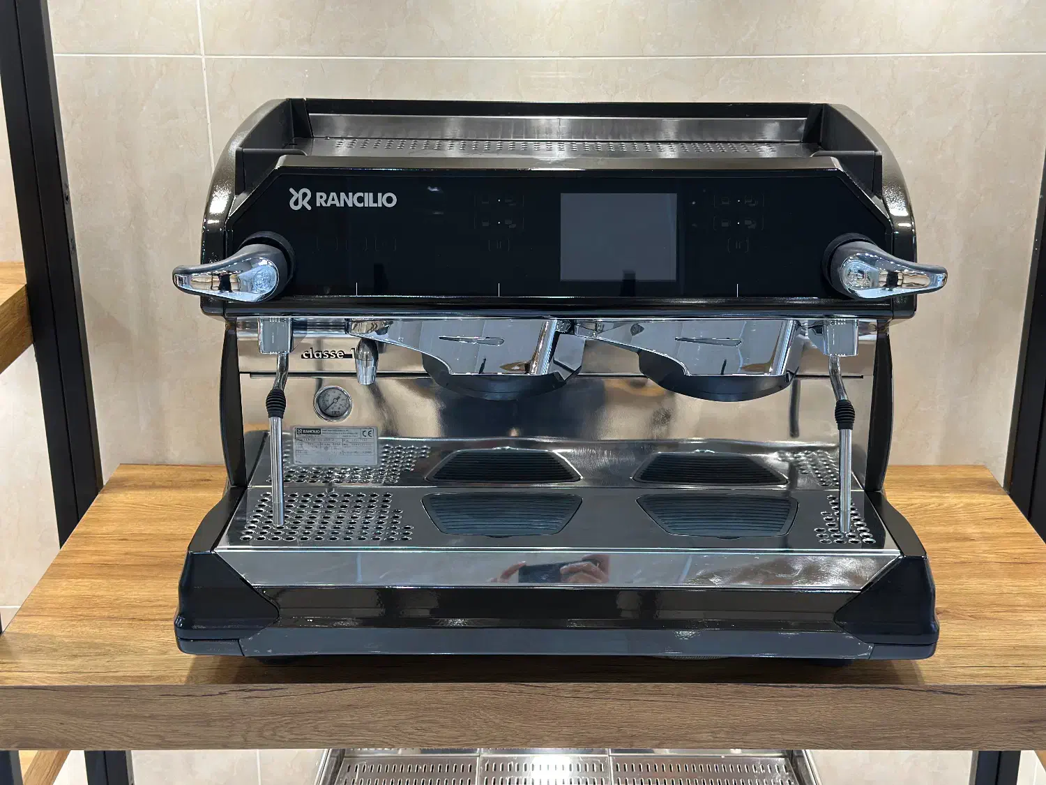 اسپرسو ساز ایتالیایی «رنچیلیو کلاس ۱۱»|کافیشاپ و رستوران|شیراز, انجیر|دیوار