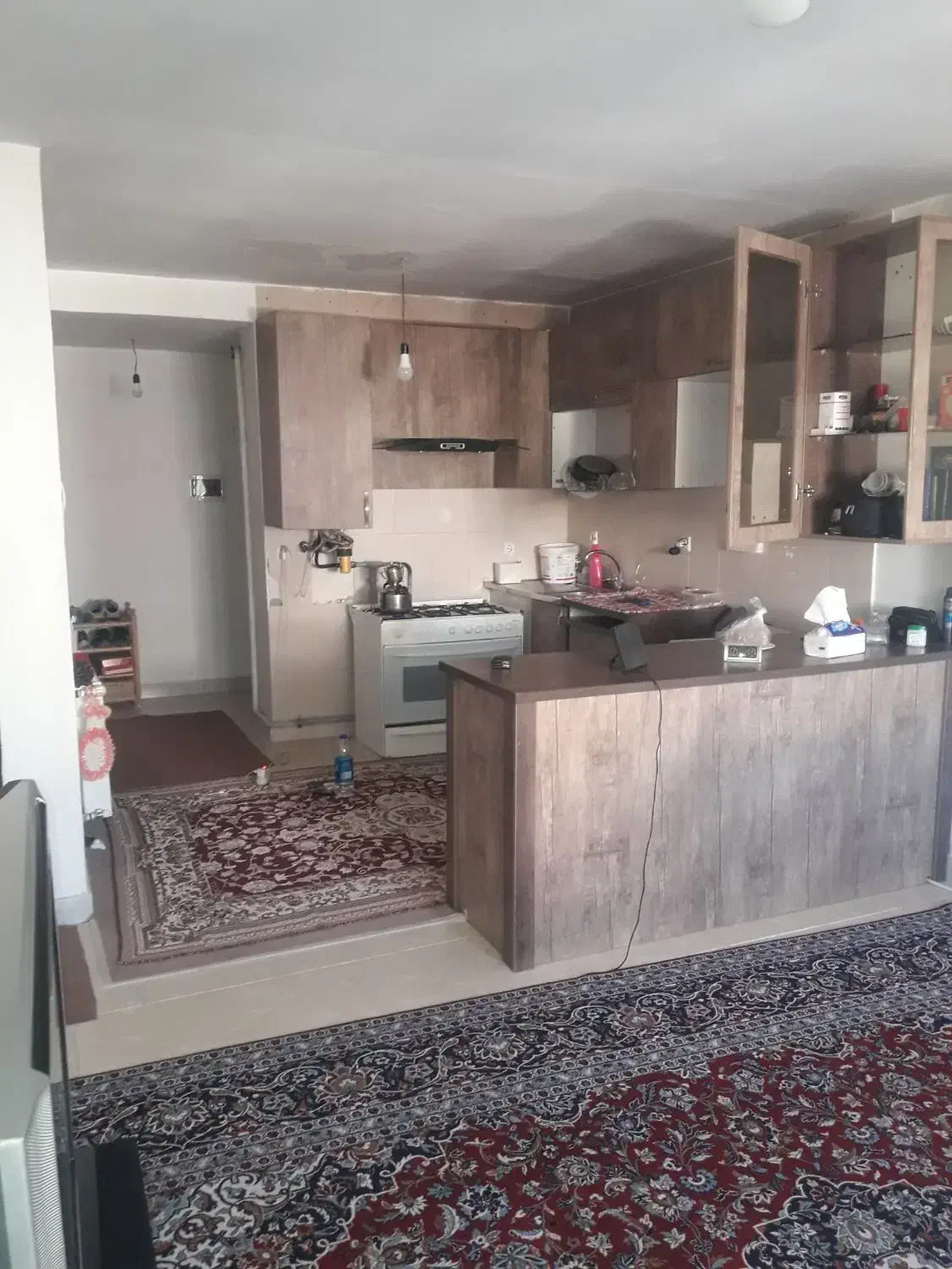 همخانه.هم خونه خانم|اجارهٔ آپارتمان|هشتگرد, شهرک مهستان ۱|دیوار