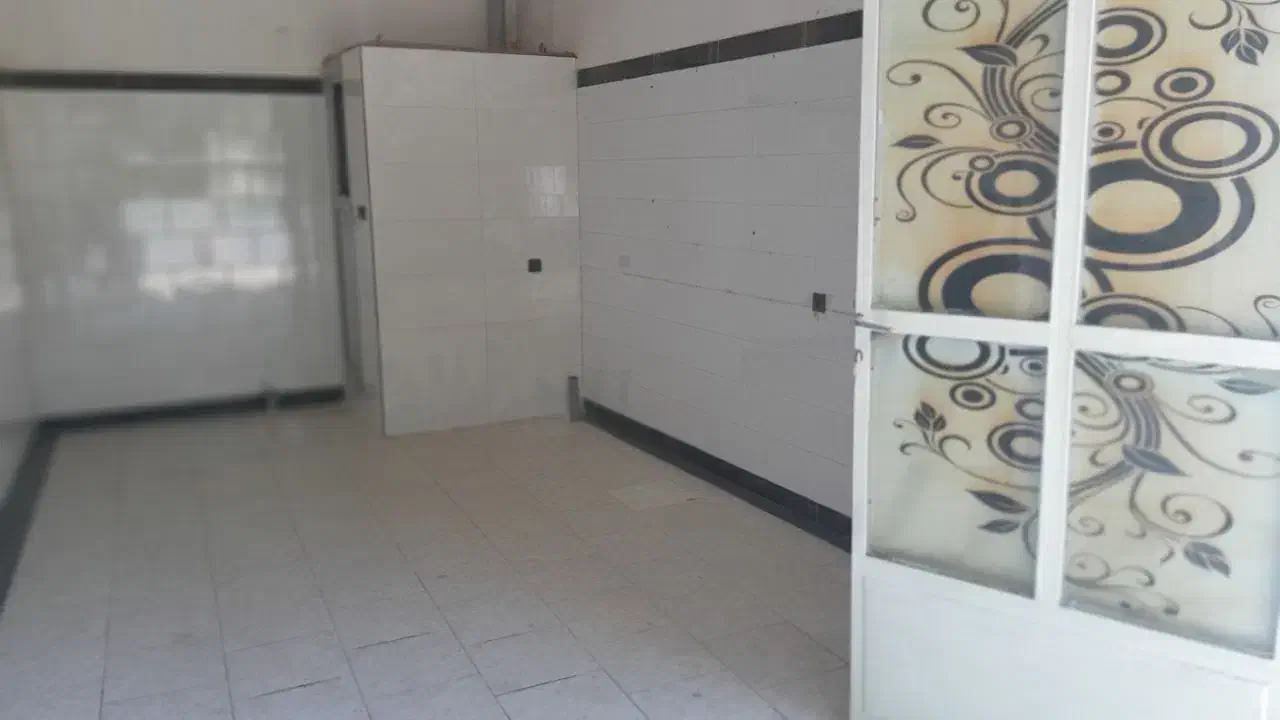 مغازه در بلوار معلم نزدیک میدان قائم|اجارهٔ مغازه و غرفه|مرند, |دیوار