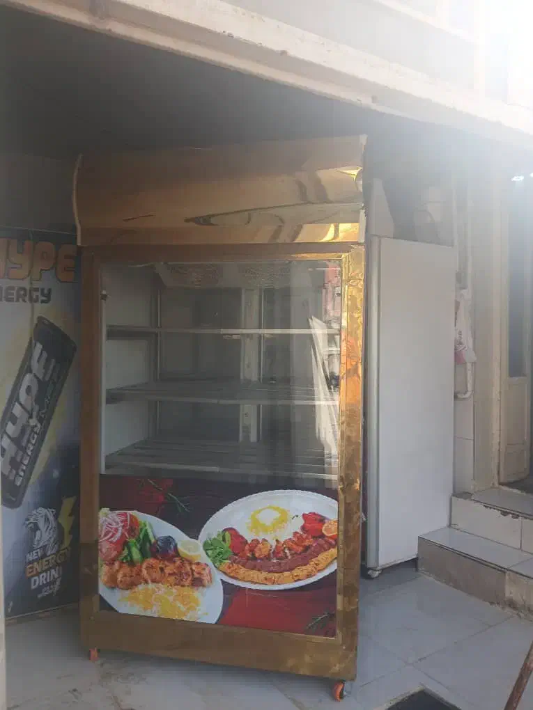 یخچال و فریزر و فر رستورانی|کافی‌شاپ و رستوران|شاهین‌شهر, طالقانی|دیوار