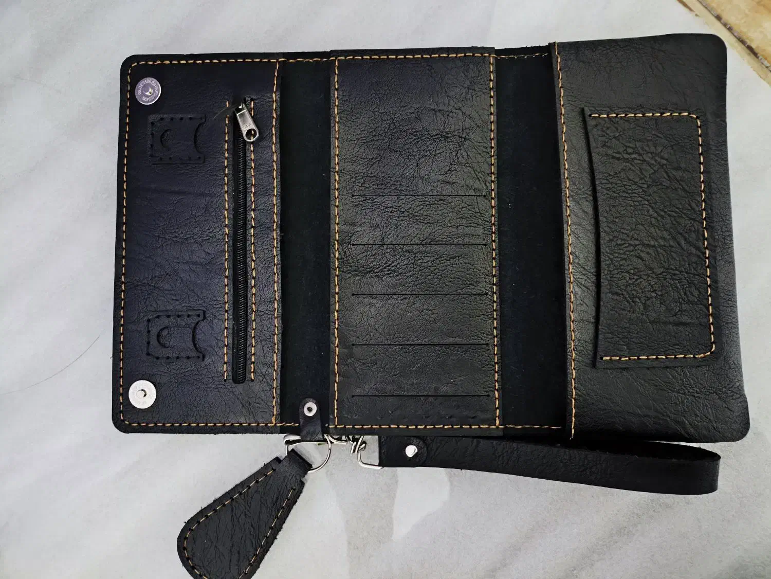 کیف پول|کیف، کفش، کمربند|نیشابور, کوی یغما|دیوار