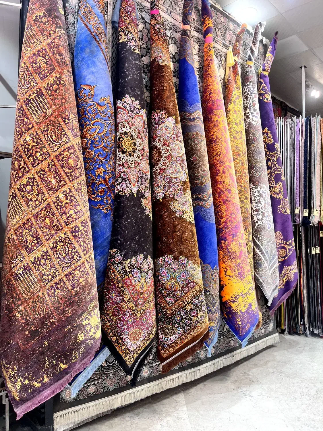 ** فرش های آبرنگی ۶ متری **|فرش|گلبهار, شهر جدید گلبهار|دیوار