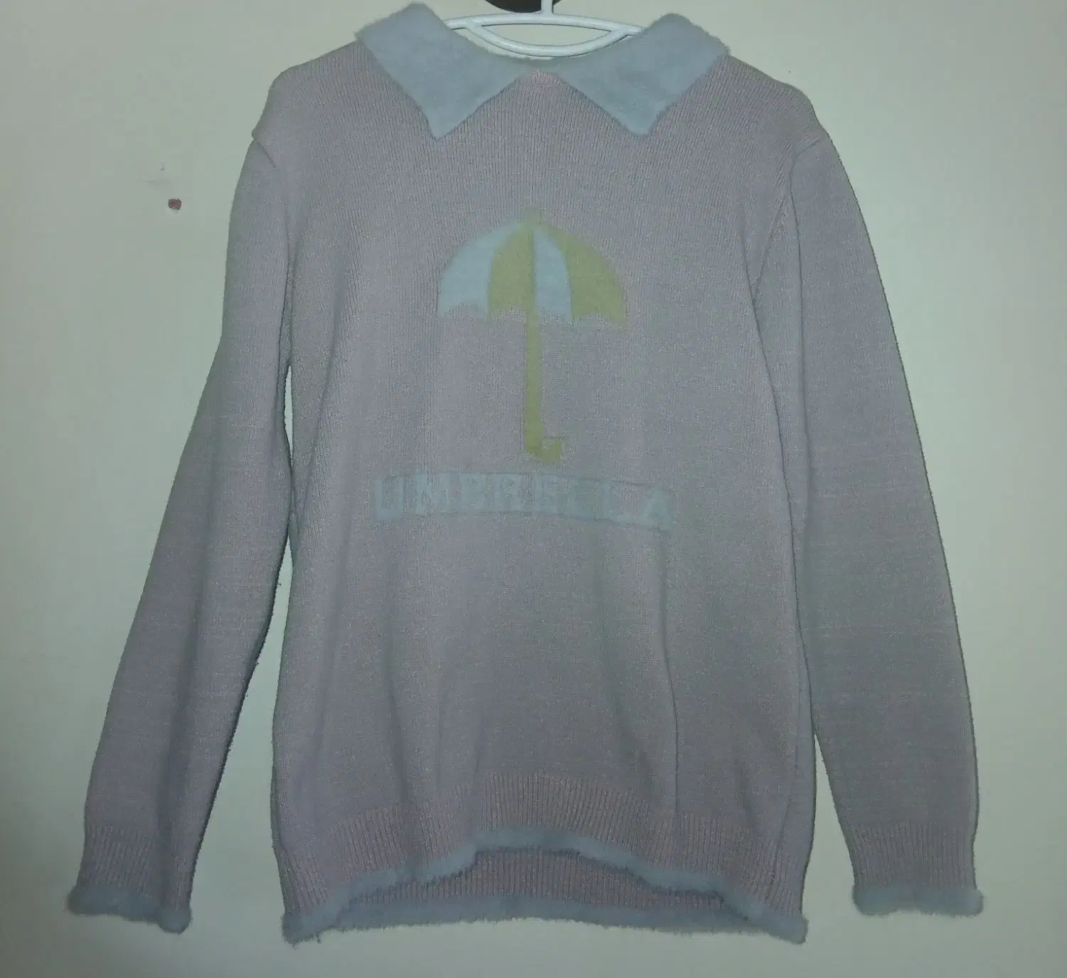 لباس زمستونی|لباس|بومهن, |دیوار