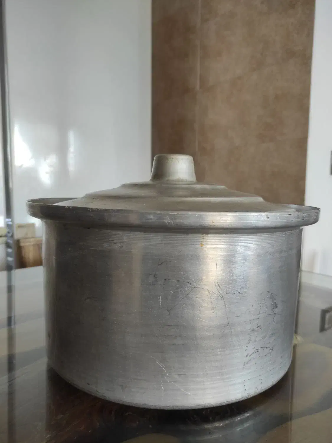 قابلمه روحی در حد نو|ظروف پخت‌وپز|بندر انزلی, پیل علی باغ|دیوار