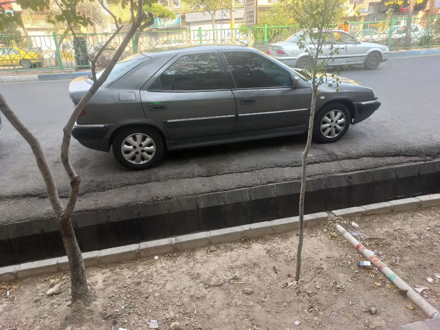 زانتیا ۲۰۰۰نوک مدادی|خودرو سواری و وانت|ورزقان, |دیوار