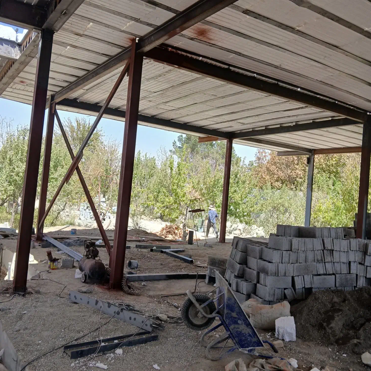 اهنگری،ساخت ونصب اسکلت،سوله،پوشش،ساندویچ پانل|خدمات پیشه و مهارت|ملارد, |دیوار