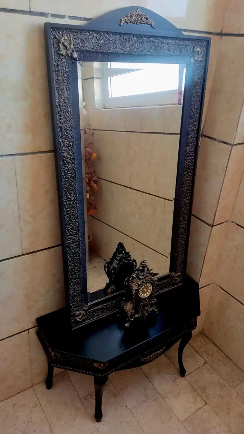 آیینه و کنسول|بوفه، ویترین، کنسول|شاهین‌شهر, نظامی|دیوار