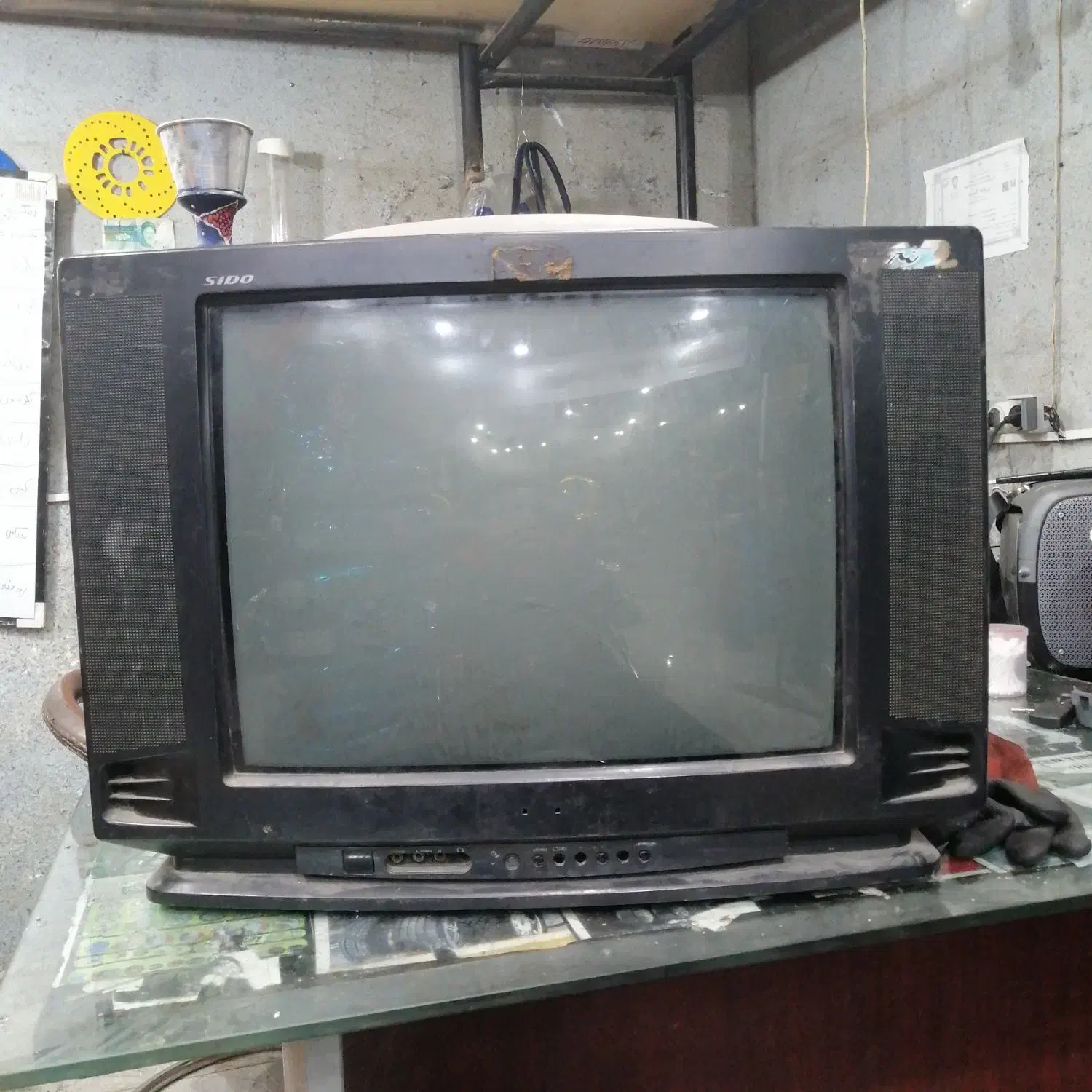 تلویزیون 21 اینچ|تلویزیون و پروژکتور|یاسوج, |دیوار