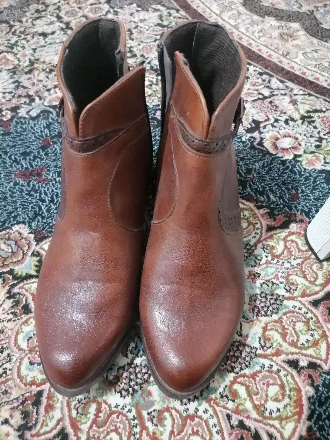 نو نو|کیف، کفش، کمربند|پیشوا, |دیوار