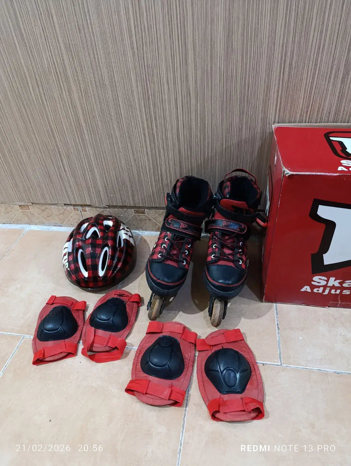 کفش اسکیت|دوچرخه، اسکیت، اسکوتر|اهواز, شهرک دانشگاه|دیوار