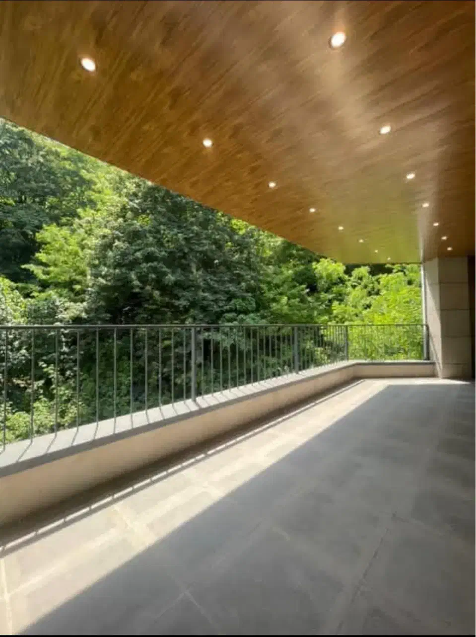 ۱۹۰ مدرن جنگلی با تراس بزرگ و ویوی بی‌نظیر|فروش آپارتمان|لاهیجان, شیخ زاهد|دیوار