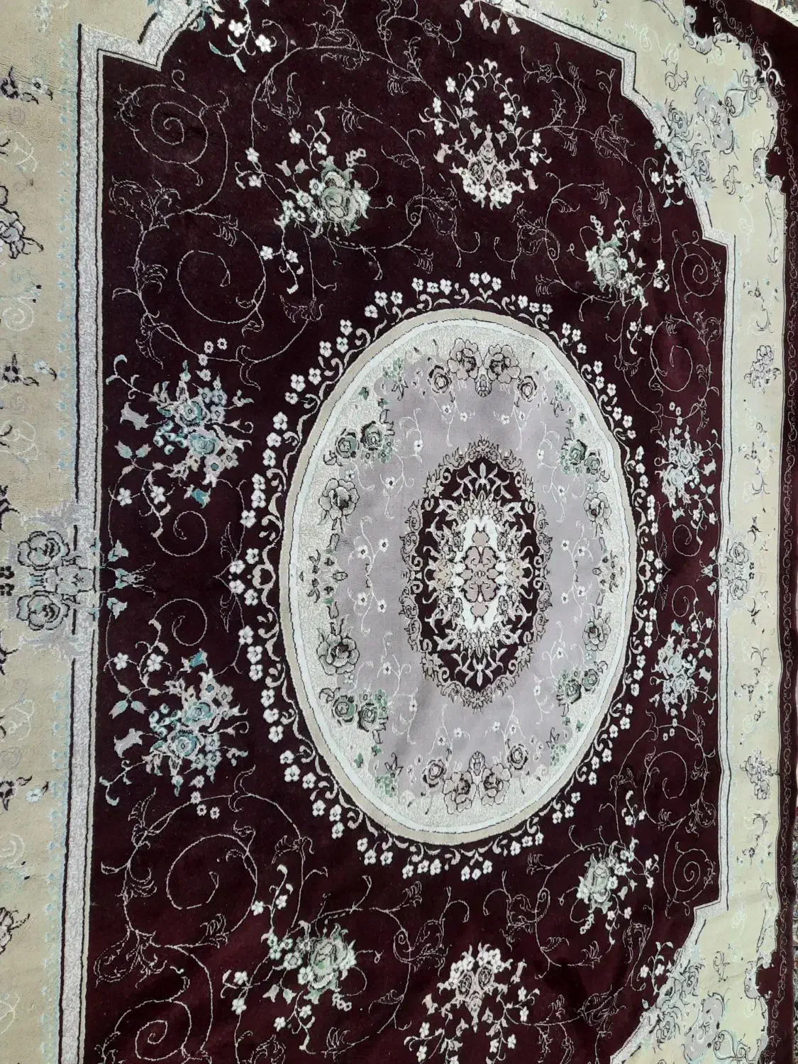 یک عدد فرش ۹ متری و ۲ عدد کناره|فرش|قم, زنبیل آباد|دیوار