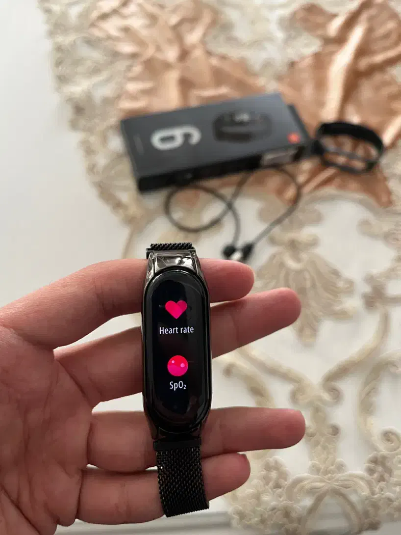 ساعت هوشمند|ساعت|هشتگرد, هشتگرد قدیم|دیوار