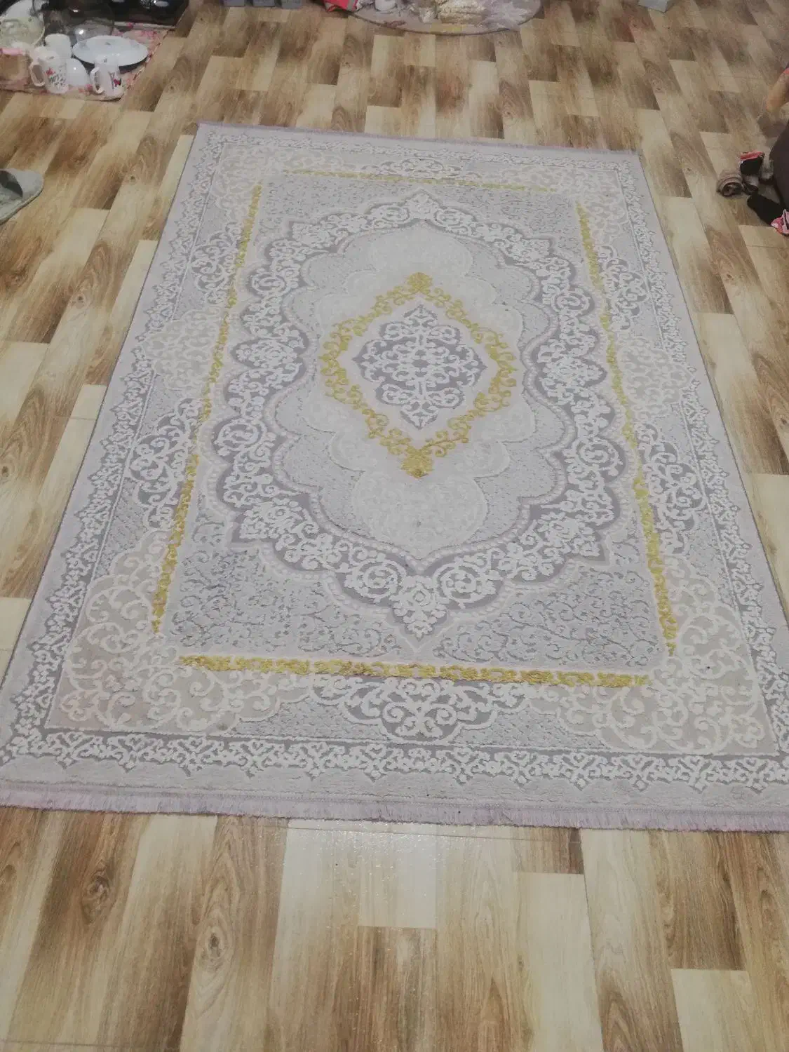 فرش و پادری|فرش|بندر انزلی, لیچارگی حسن رود|دیوار