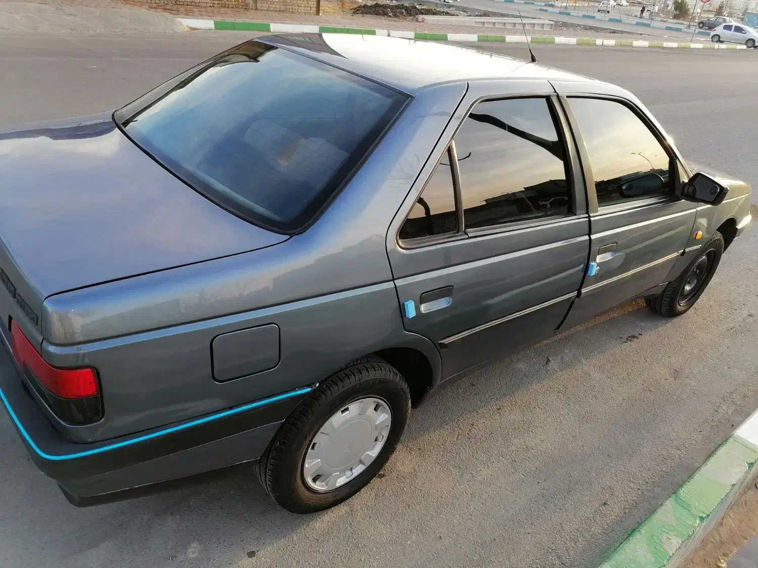 پژو 405 مدل ۹۶|خودرو سواری و وانت|اسلام‌شهر, مظفریه|دیوار