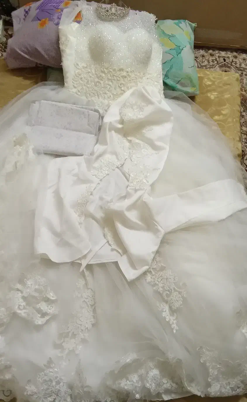 لباس عروس بزرگسالان|لباس|کاشان, زیدی|دیوار