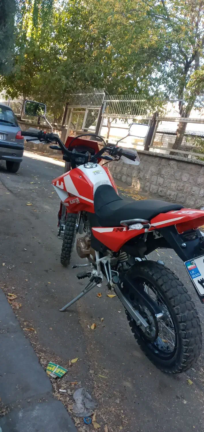 تریل t2|موتورسیکلت|سنندج, |دیوار