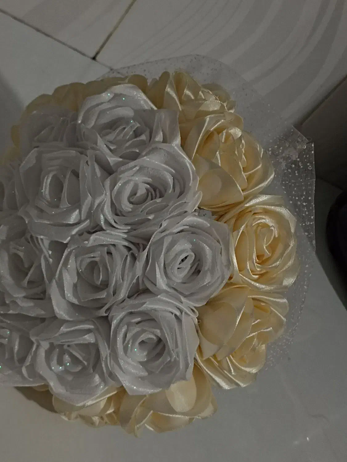 دسته گل عروس ۲۳ شاخه|گل مصنوعی|خرمآباد, |دیوار