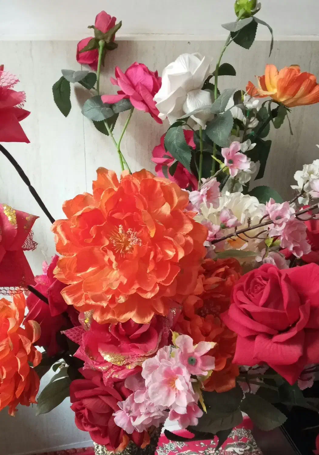 گلهای رومیزی و گلدان کنار سالنی|صنایع دستی و سایر لوازم تزئینی|تبریز, |دیوار