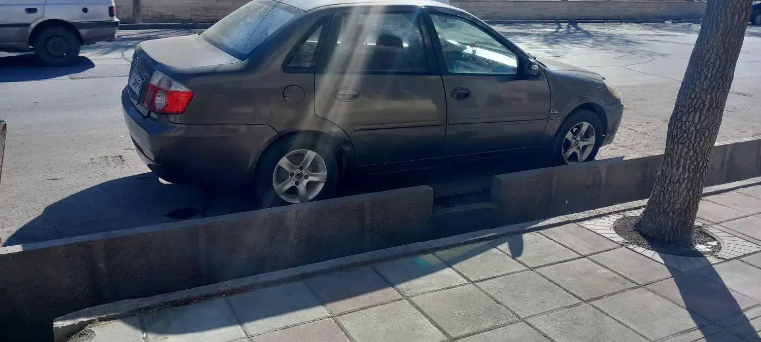 لیفان ۵۲۰|خودرو سواری و وانت|اراک, |دیوار