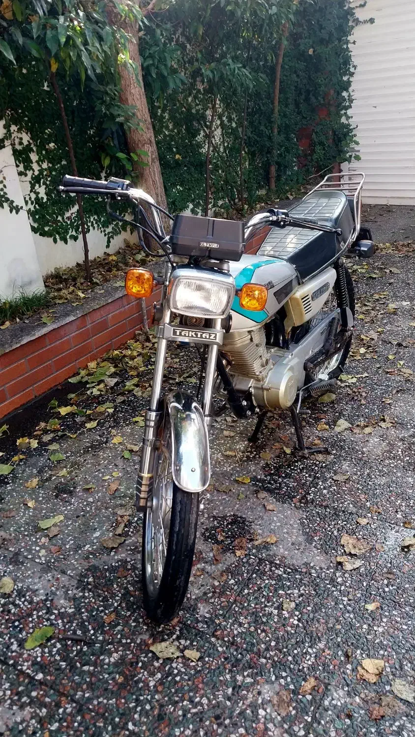 موتور هندا ۱۲۵ مدارک کامل پلاک درحد|موتورسیکلت|ایزدشهر, |دیوار