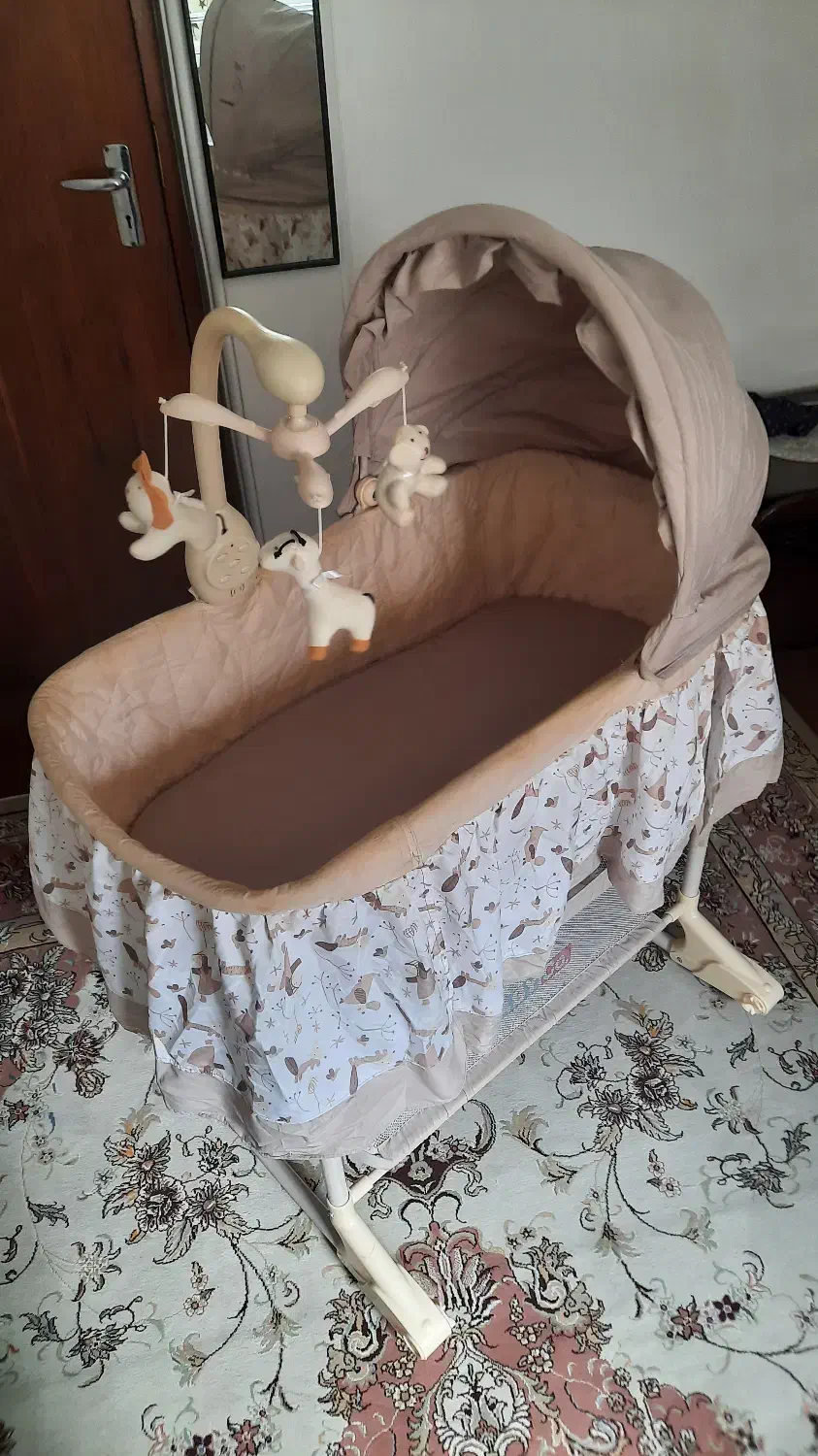 تخت خواب نوزاد|تخت و صندلی بچه|لاهیجان, گلستان|دیوار