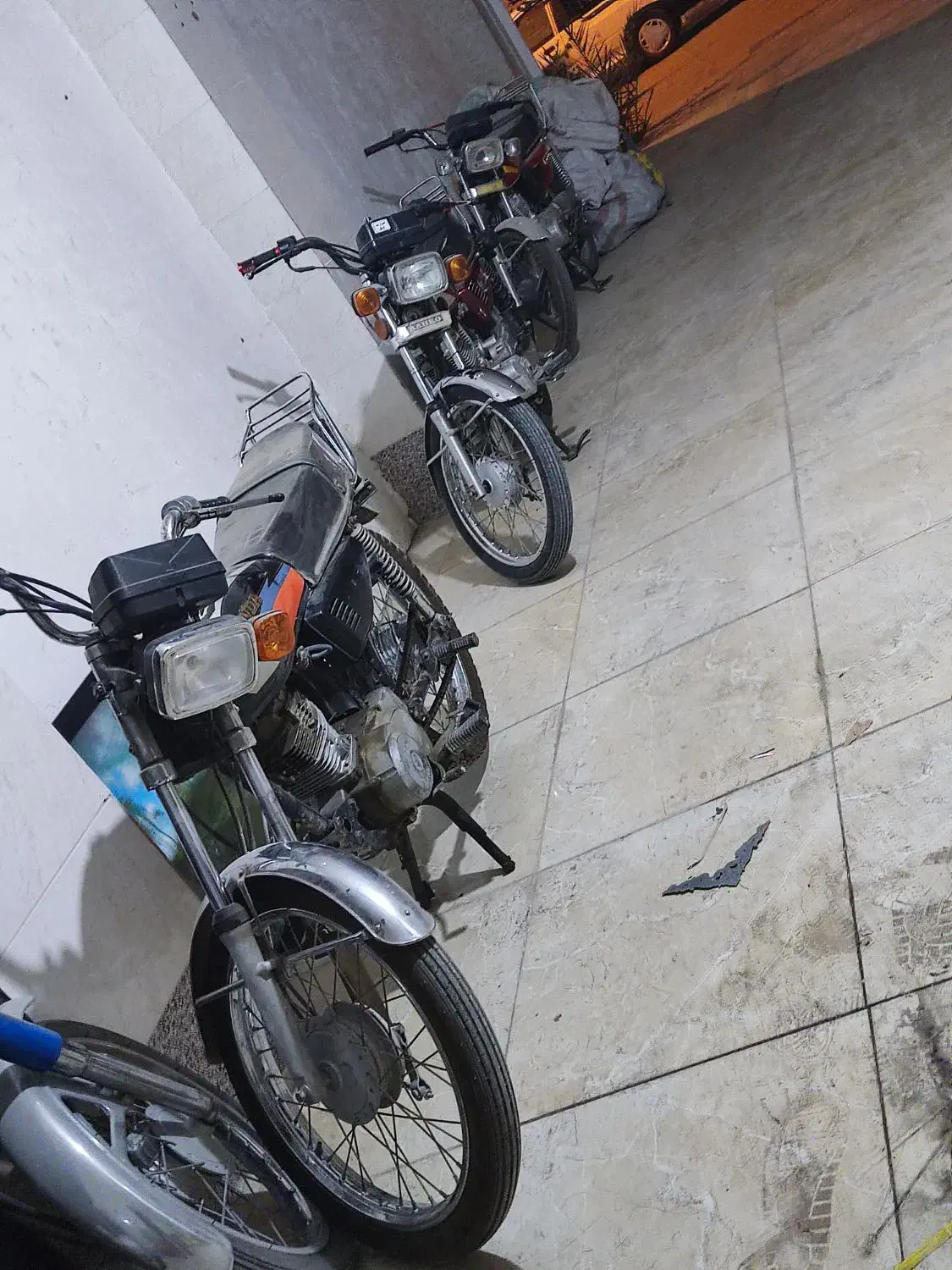 فروش یک دستگاه موتور سیکلت بهران ۱۲۵|موتورسیکلت|بندر کنگان, |دیوار