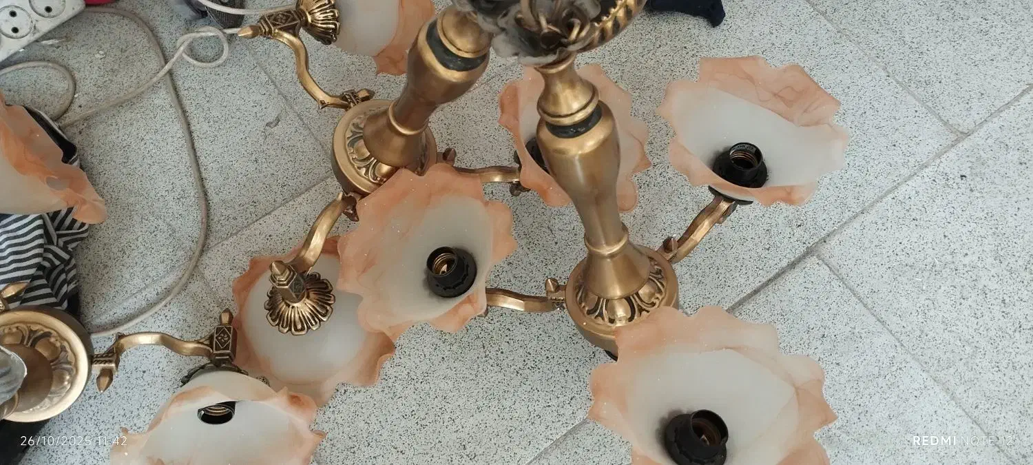 سه عدد لوستر شبیه هم جنس آلیاژ درحدنو|لوستر و چراغ آویز|اراک, |دیوار