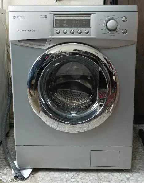 ماشین لباسشویی اسنوا|ماشین لباسشویی و خشک‌کن لباس|رشت, نظری|دیوار